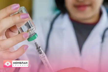 Врач проводит процедуру кодирования с провокацией